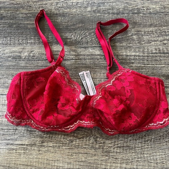 Victoria's Secret Bra Size 34C - Picture 1 of 10